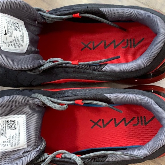 NIKE AIR MAX 720 Black/University Red-Black men’s - Picture 16 of 16